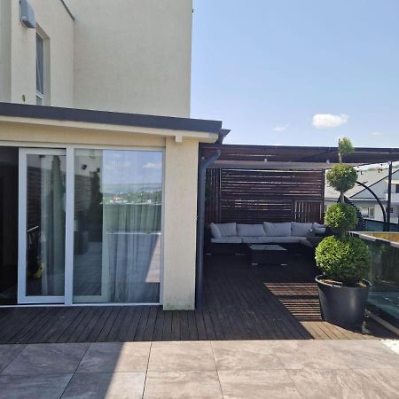 Gavas Jacuzzi & Panoramic View Apartment คลูจ-นาโปกา ภายนอก รูปภาพ