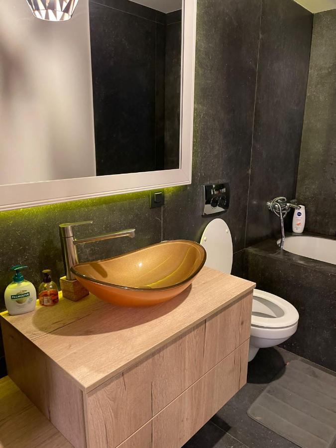 Gavas Jacuzzi & Panoramic View Apartment คลูจ-นาโปกา ภายนอก รูปภาพ